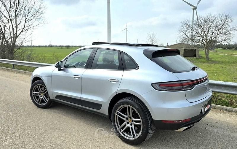 Usata Porsche Macan 246 CV (180 kW) 2019 Blu SUV