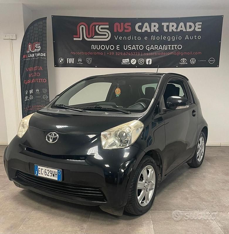 Nero Usata 2010 Toyota iQ Sol Due volumi | 5990 € (Buon prezzo) - Immagine 1/4