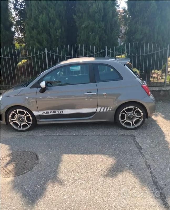 Usata Abarth 500 69 CV (50 kW) 2021 Grigio Utilitaria