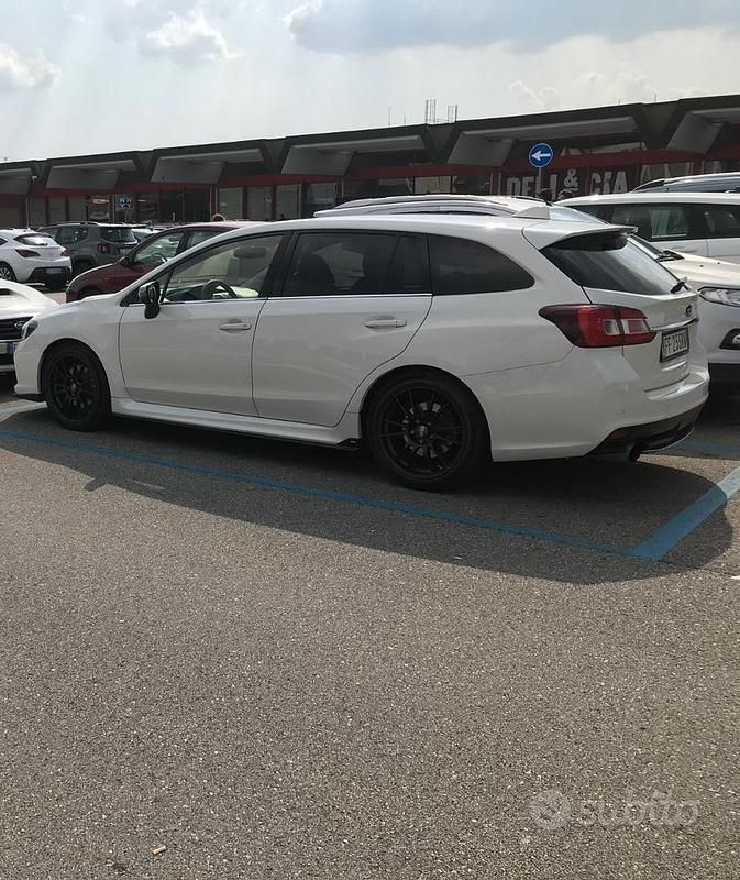 Usata Subaru Levorg Sport 170 CV (125 kW) 2016 Bianco Station wagon