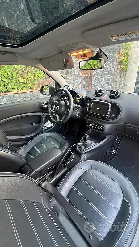 Usata Smart ForTwo Coupé 2020 Utilitaria