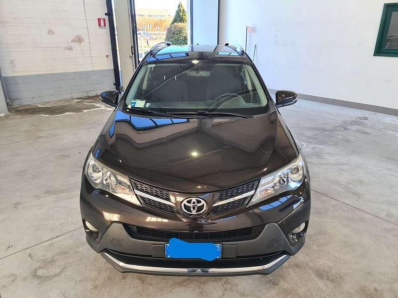 Usata Toyota RAV4 Style 124 CV (91 kW) 2014 Marrone SUV