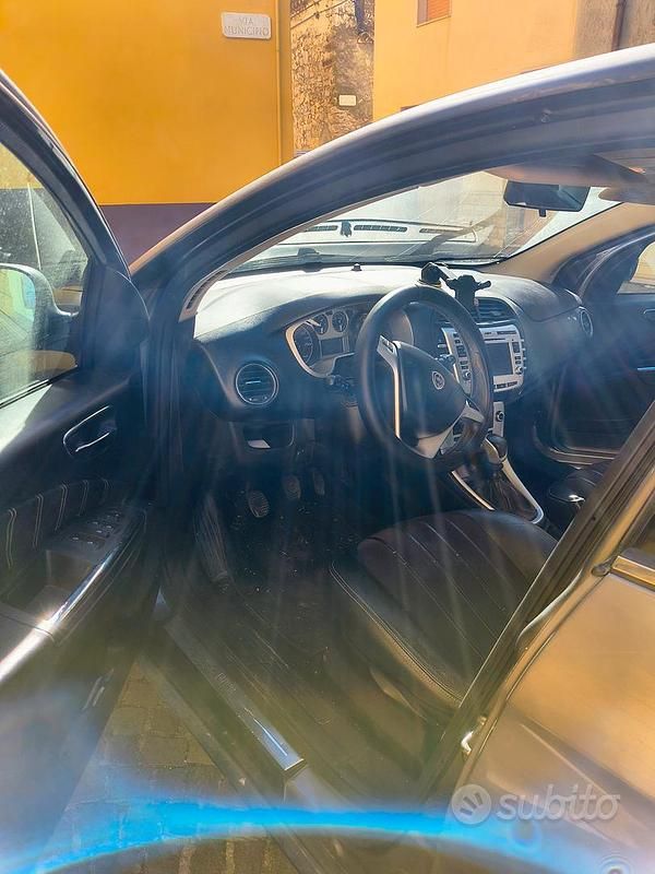 Usata Lancia Delta 2008 Marrone Utilitaria