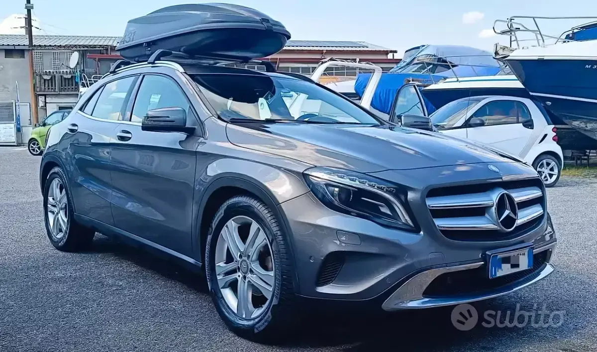 Usata Mercedes GLA200 Premium 136 CV (100 kW) 2016 Grigio SUV