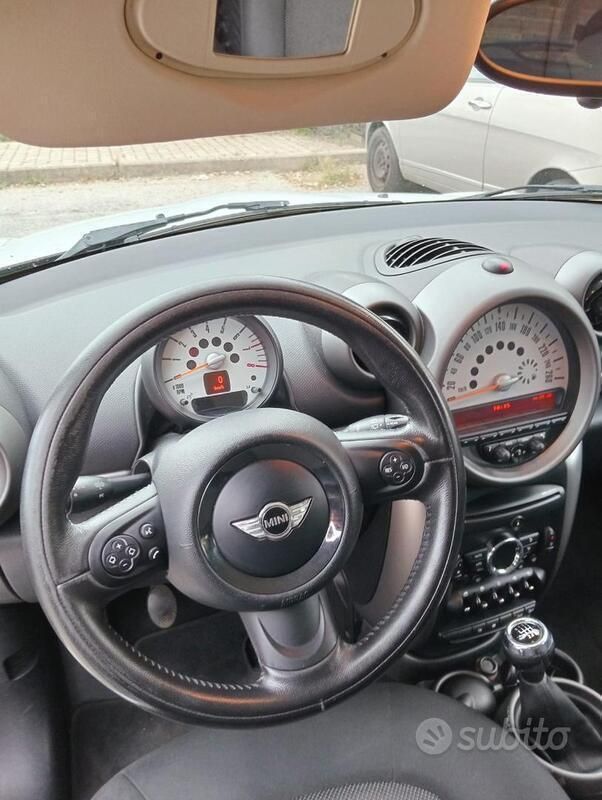 Usata Mini Countryman 122 CV (89 kW) 2011 Bianco SUV