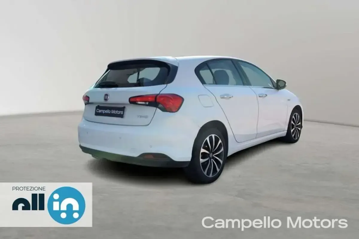 Usata Fiat Tipo Lounge 95 CV (69 kW) 2017 Bianco Berlina