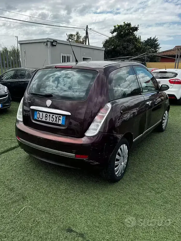 Usata Lancia Ypsilon 60 CV (44 kW) 2007 Marrone Utilitaria