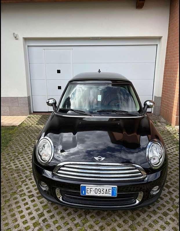 Usata Mini ONE 75 CV (55 kW) 2012 Nero Utilitaria