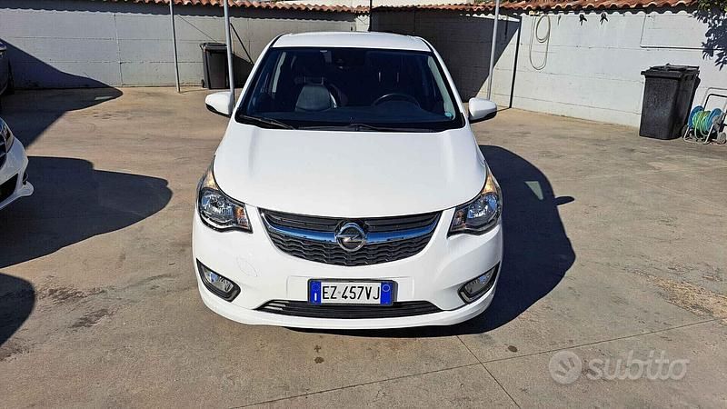 Bianco Usata 2015 Opel Karl Cosmo Due volumi | 6300 € (Buon prezzo) - Immagine 1/4