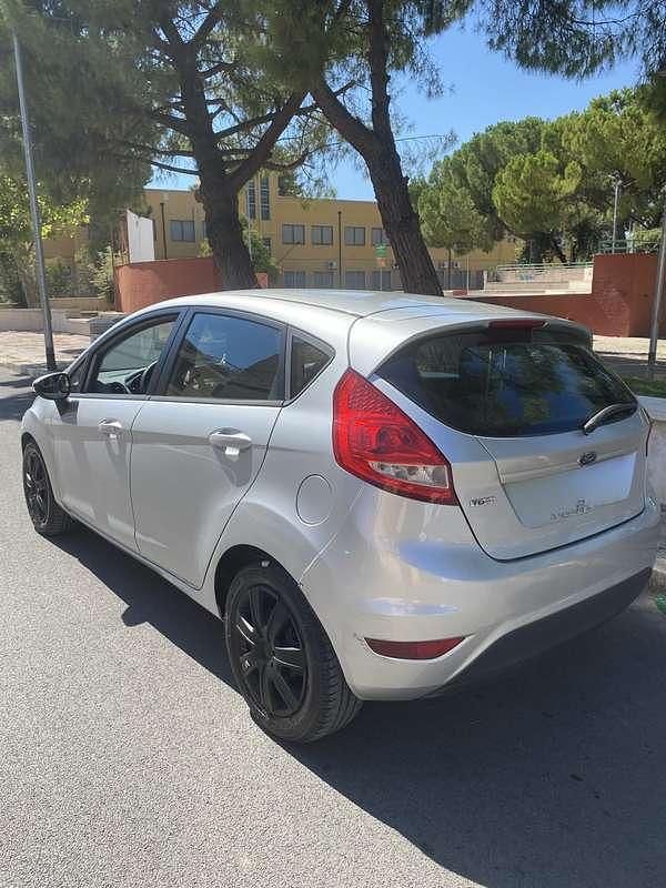 Second-hand Ford Fiesta Titanium 68 CP (50 kW) 2009 Berlinǎ
