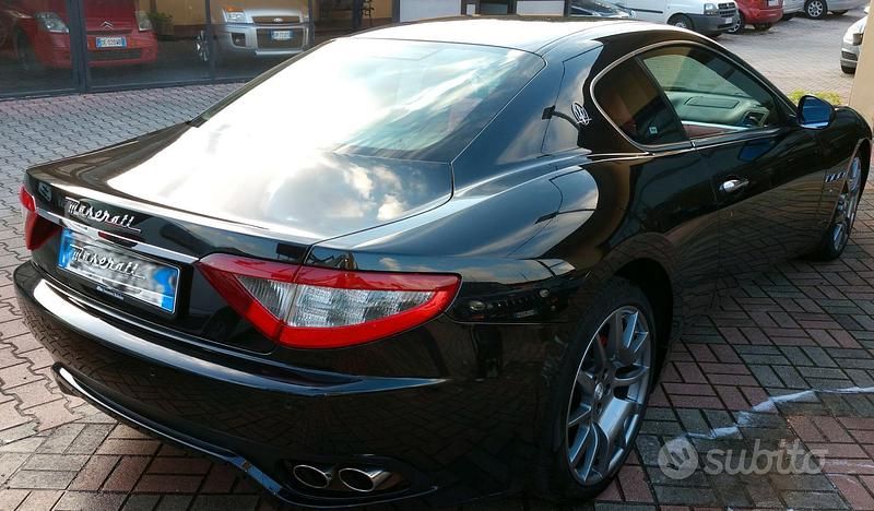 Usata Maserati Granturismo 405 CV (297 kW) 2008 Nero Coupé