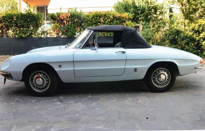 Usata Alfa Romeo Spider Veloce 131 CV (96 kW) 1968 Azzurro alfa romeo Cabrio