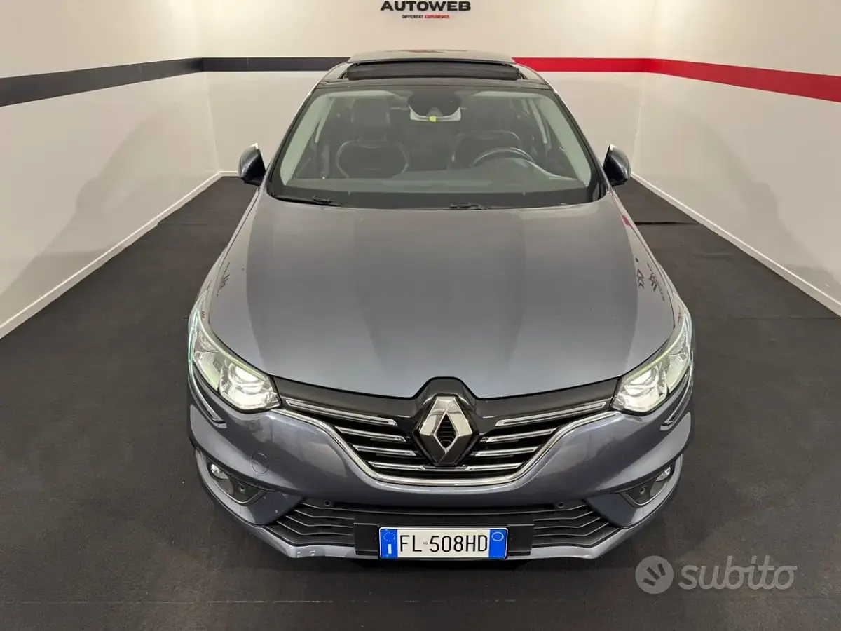 Usata Renault Mégane IV Intens 131 CV (96 kW) 2017 Grigio Coupé