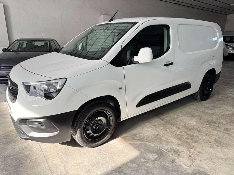 Usata Opel Combo Edition 102 CV (75 kW) 2020 Bianco Monovolume