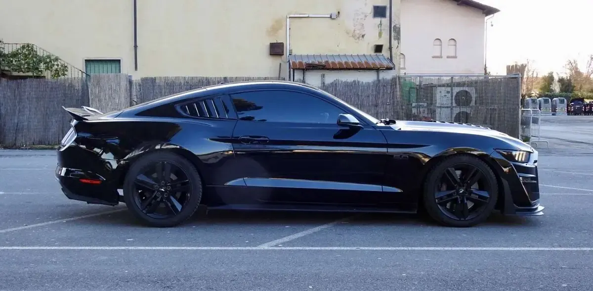 Usata Ford Mustang GT Fastback 449 CV (330 kW) 2015 Nero Coupé