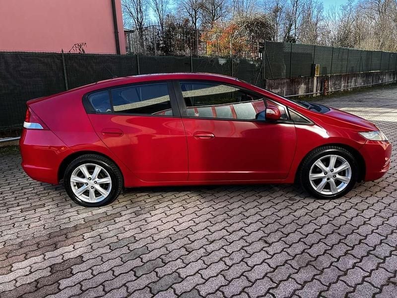 Usata Honda Insight Executive 88 CV (64 kW) 2009 Rosso Utilitaria