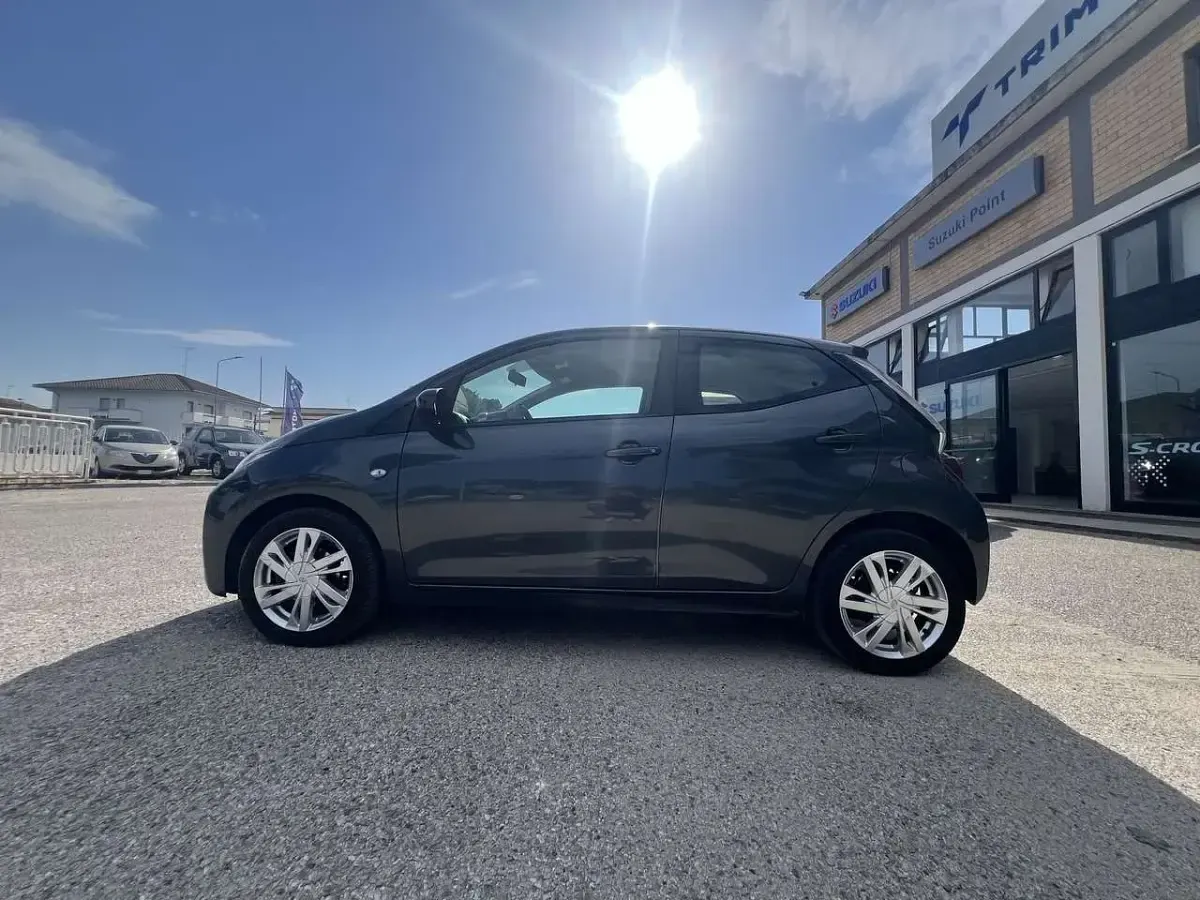 Usata Toyota Aygo X-clusiv 69 CV (50 kW) 2015 Other Utilitaria