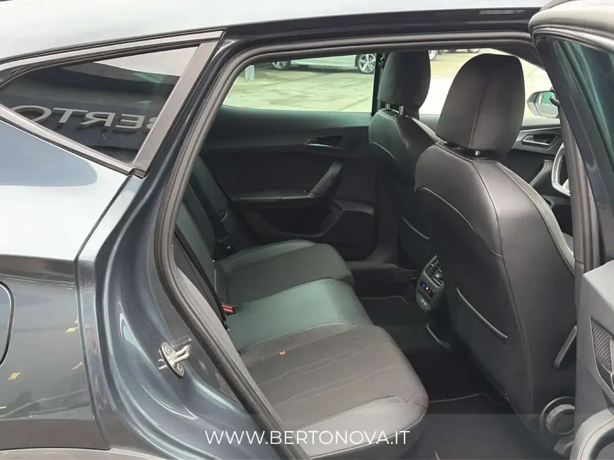 Usata Cupra Formentor 150 CV (110 kW) 2023 Blu/azzurro SUV