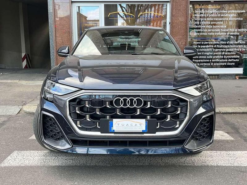 Usata Audi Q8 S-Line 231 CV (169 kW) 2024 Blu/azzurro SUV