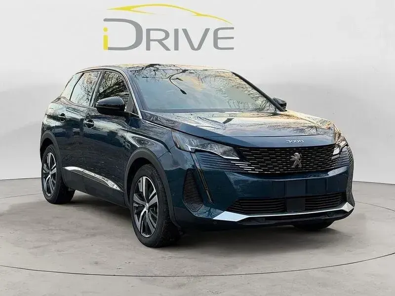 Begagnad Peugeot 3008 Allure 302 HK (222 kW) 2023 Blå SUV