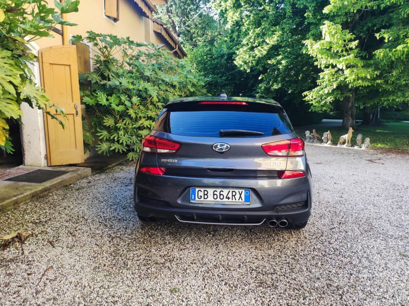 Usata Hyundai i30 136 CV (100 kW) 2020 Grigio Berlina