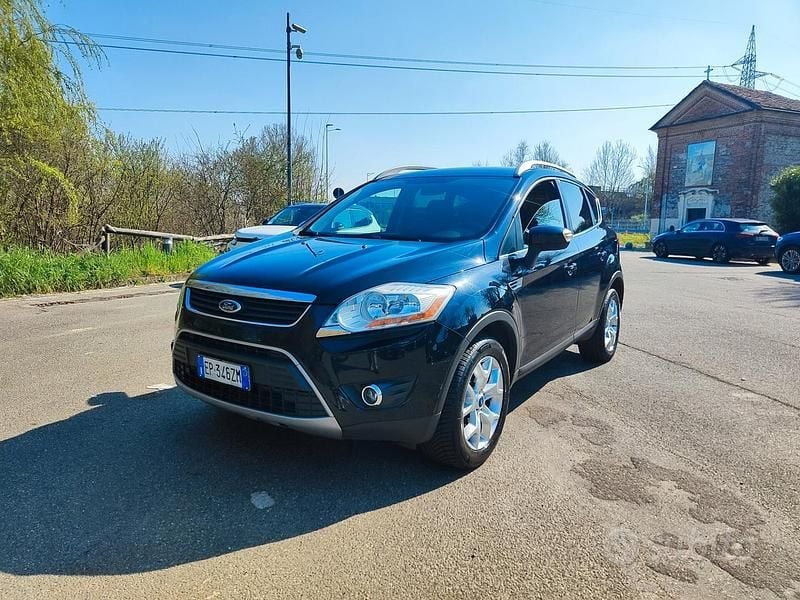 Usata Ford Kuga Titanium 140 CV (102 kW) 2013 Nero SUV
