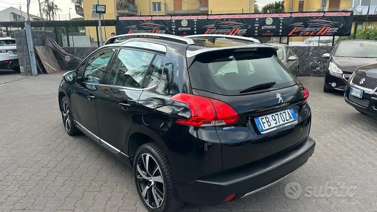 Usata Peugeot 2008 Allure 99 CV (72 kW) 2016 Nero SUV