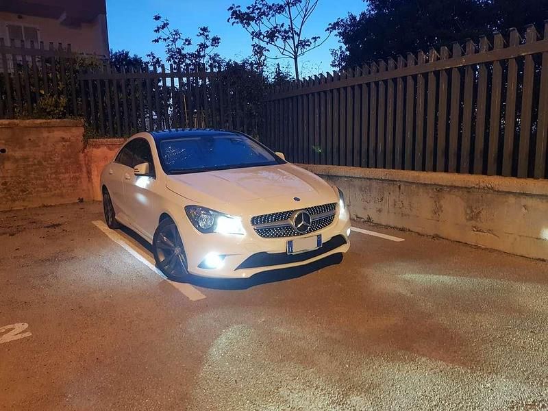 Usata Mercedes CLA180 109 CV (80 kW) 2014 Bianco Berlina