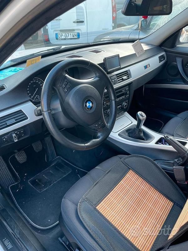 Usata BMW 320 184 CV (135 kW) 2010 Bianco Station wagon