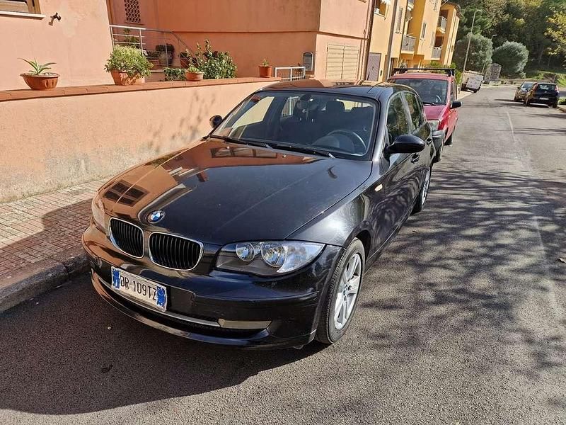 Usata BMW 118 143 CV (105 kW) 2008 Nero Utilitaria