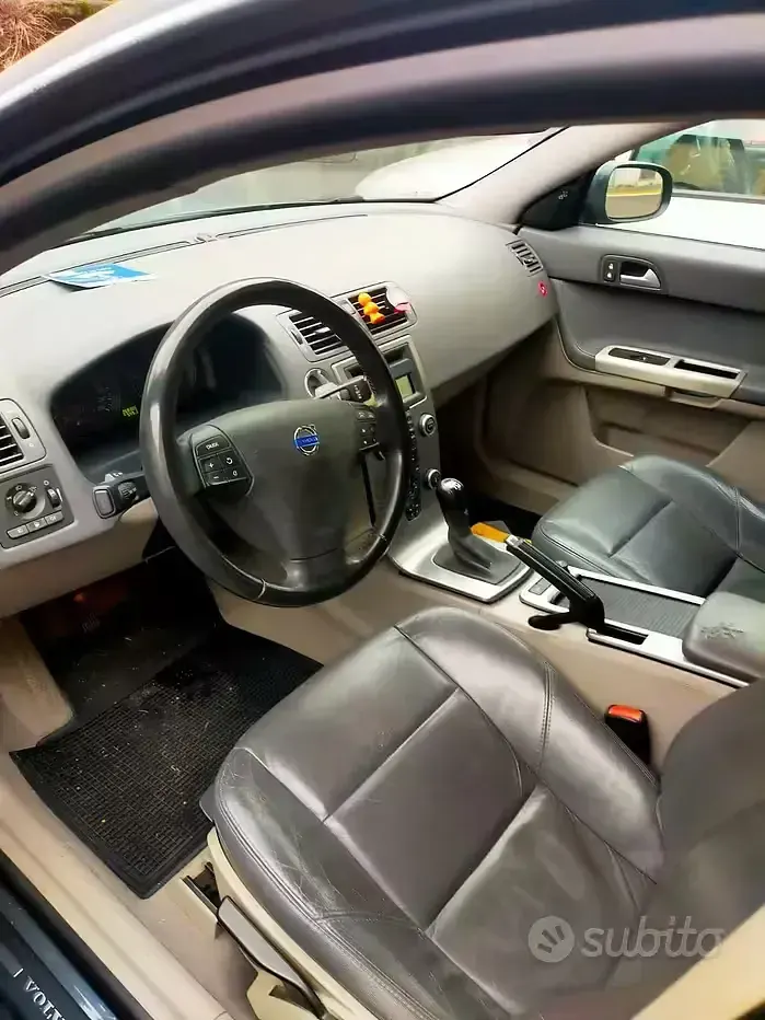 Usata Volvo V50 Kinetic 136 CV (100 kW) 2009 Grigio Station wagon