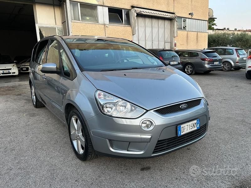 Usata Ford S-MAX S 140 CV (102 kW) 2007 Grigio Monovolume