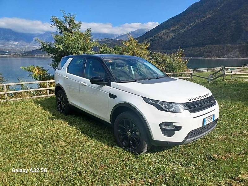 Bianco Usata 2018 Land Rover Discovery Sport SE SUV | 12.500 € (Ottimo prezzo) - Immagine 1/4