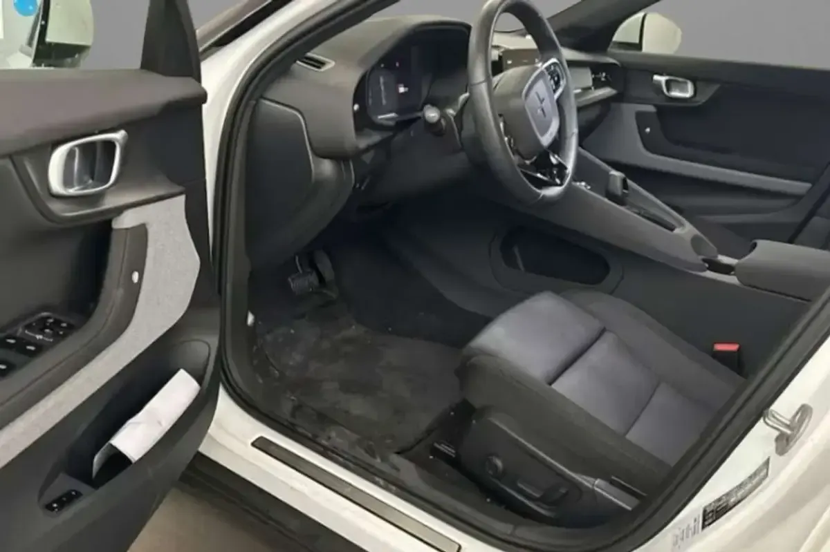 Usata Polestar 2 Long Range Single Motor 80 kW (109 CV) 2022 Bianco Utilitaria