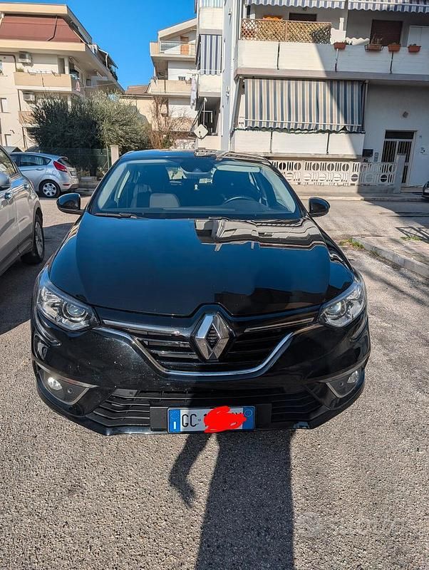 Usata Renault Mégane IV Business 116 CV (85 kW) 2020 Nero Berlina