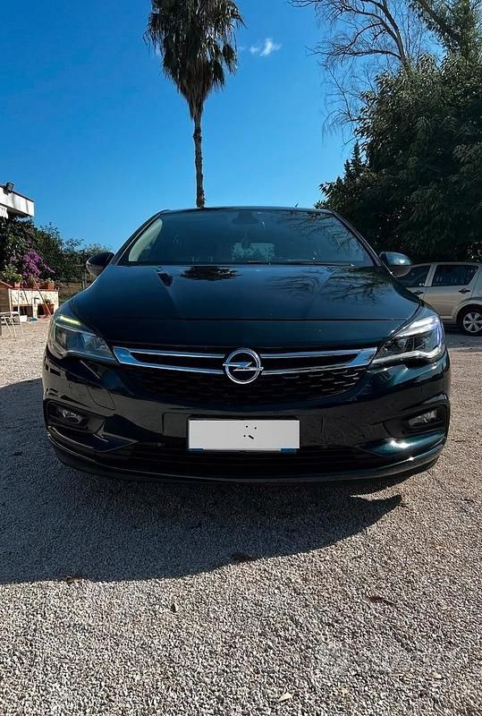 Usata Opel Astra 136 CV (100 kW) 2018 Verde Berlina