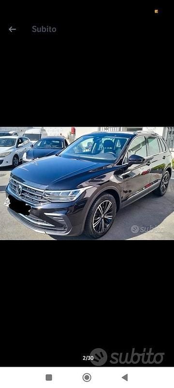Usata VW Tiguan Life 122 CV (89 kW) 2021 Nero SUV