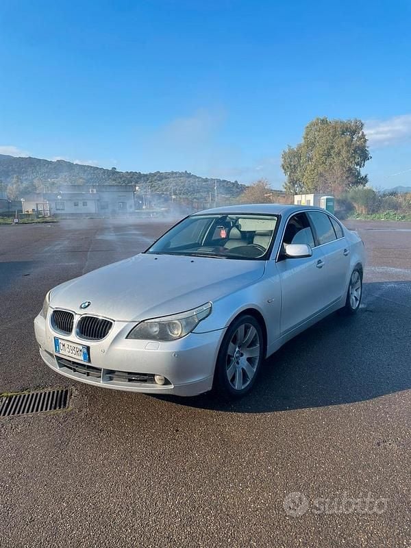 Grigio Usata 2004 BMW 530 Tre volumi | 2000 € - Immagine 1/2