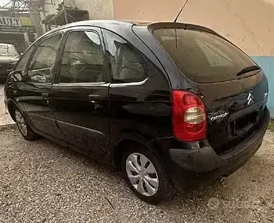 Usata Citroën Xsara 109 CV (80 kW) 2006 Nero Monovolume