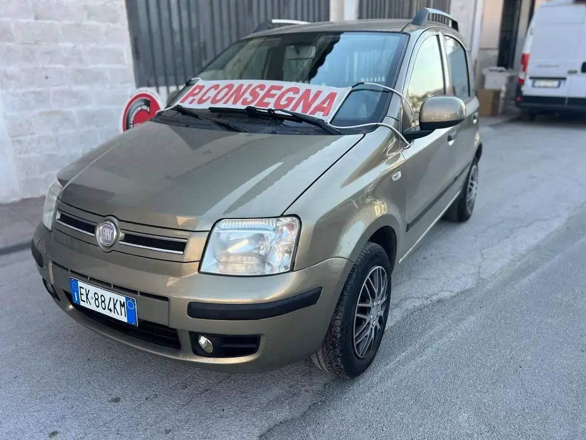 Usata Fiat Panda 69 CV (50 kW) 2012 Oro Utilitaria