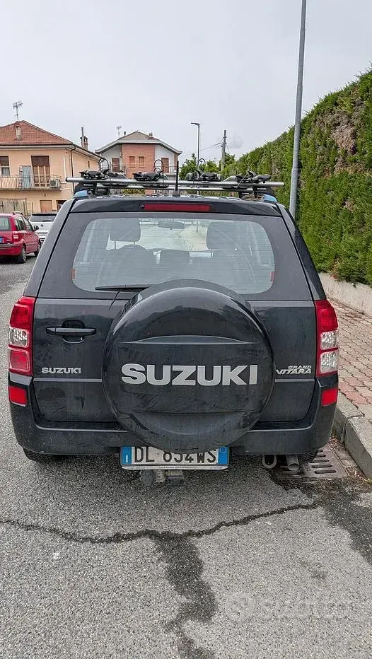 Usata Suzuki Vitara 129 CV (94 kW) 2007 Nero Station wagon