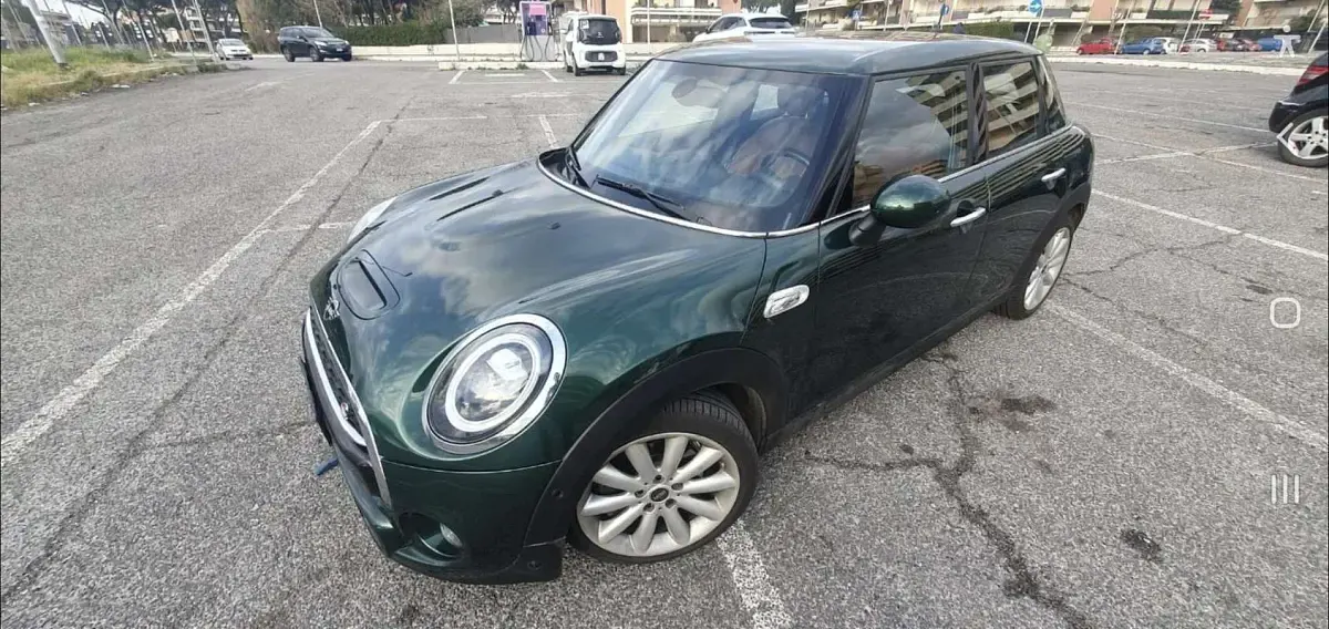 Usata Mini Cooper SD Hype 170 CV (125 kW) 2018 Verde Utilitaria