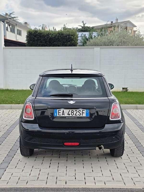 Usata Mini ONE 75 CV (55 kW) 2010 Nero Utilitaria