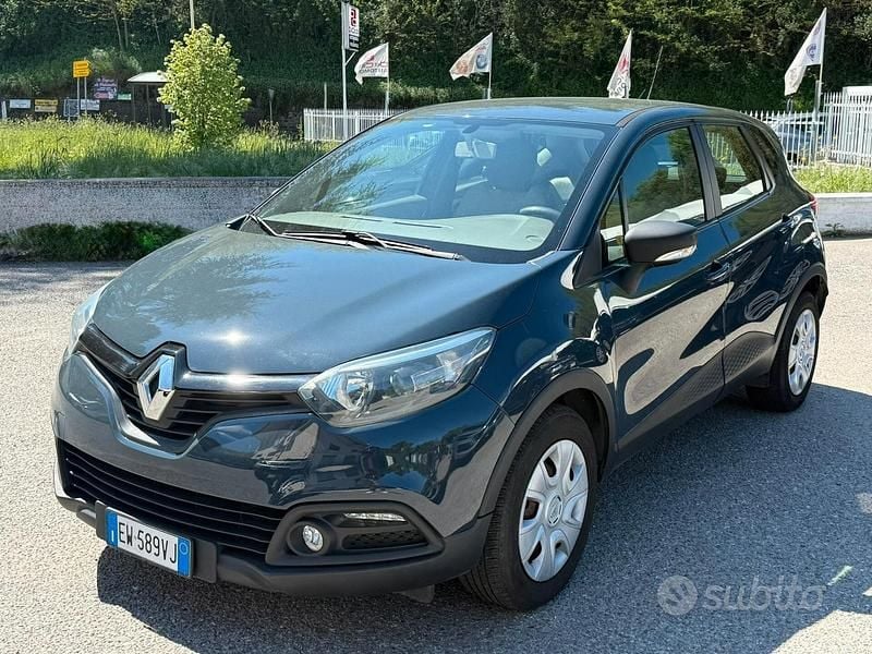 Usata Renault Captur 90 CV (66 kW) 2014 Blu SUV