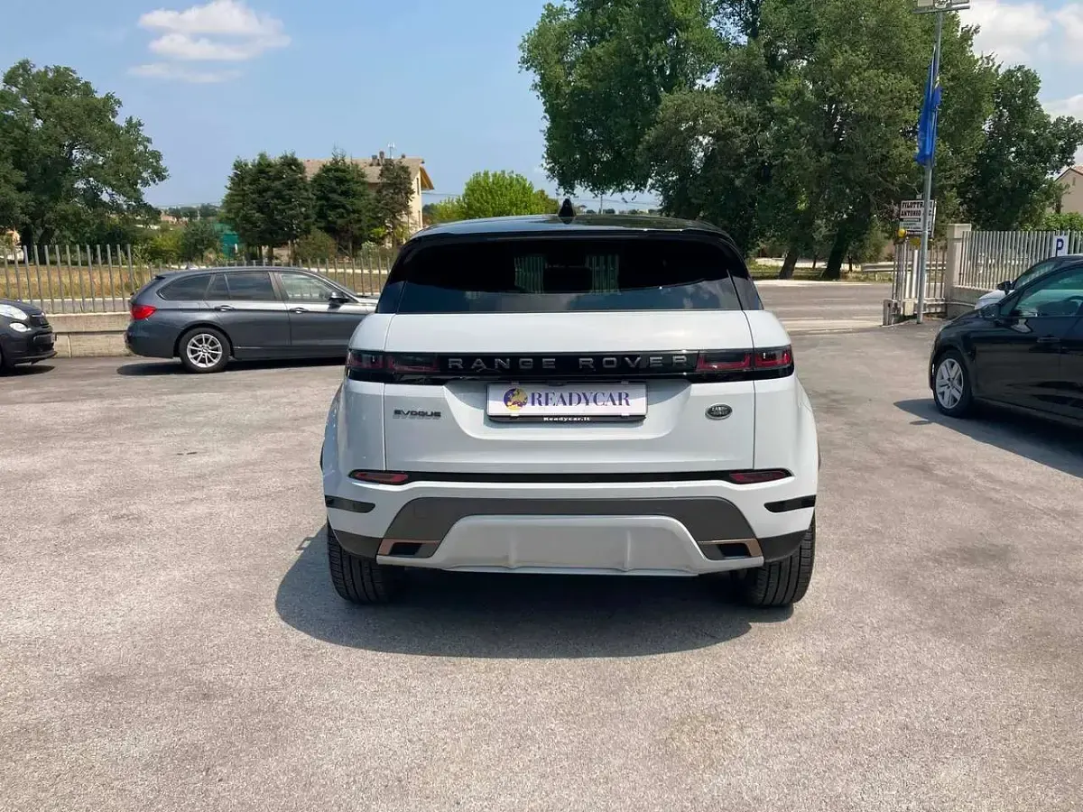 Usata Land Rover Range Rover evoque First Edition 179 CV (131 kW) 2019 Bianco SUV