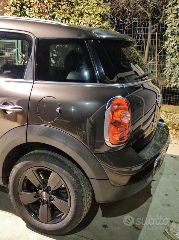 Usata Mini Countryman 98 CV (72 kW) 2015 Grigio SUV
