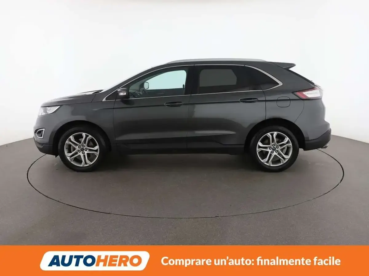Begagnad Ford Edge Titanium 209 HK (153 kW) 2016 Grå SUV