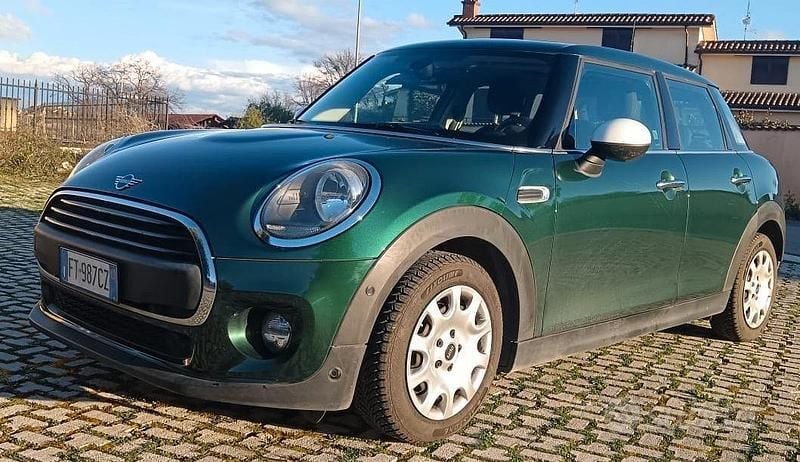 Usata Mini ONE 75 CV (55 kW) 2018 Verde Utilitaria