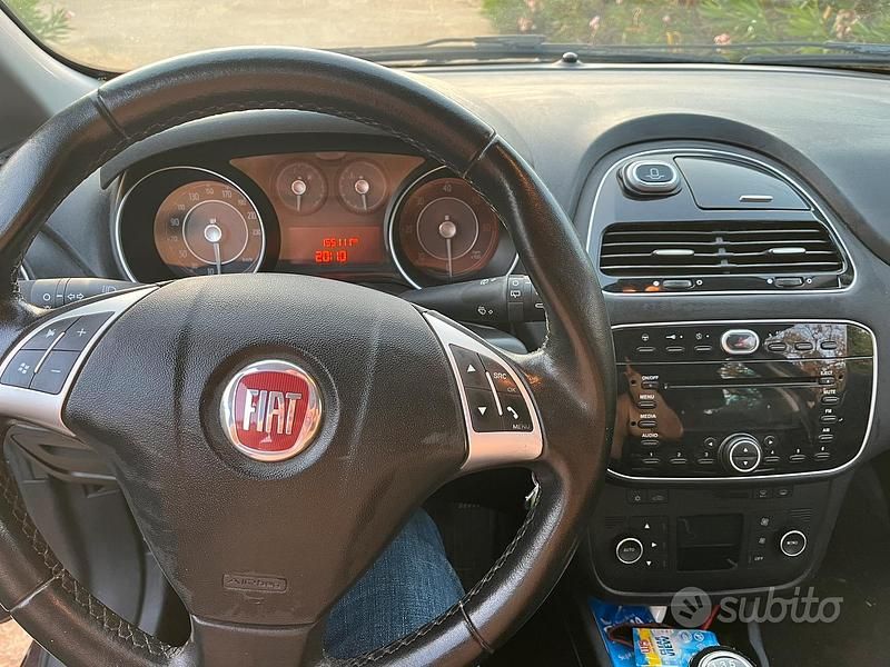Usata Fiat Grande Punto 95 CV (69 kW) 2012 Utilitaria