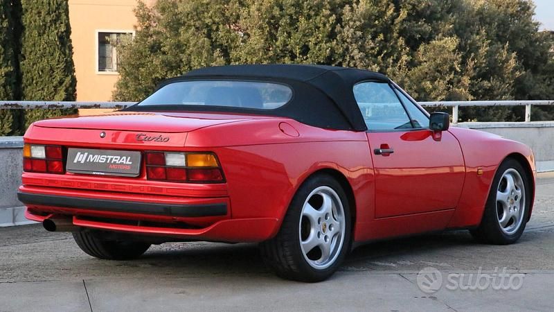 Usata Porsche 944 Turbo S 250 CV (183 kW) 1991 Rosso Coupé